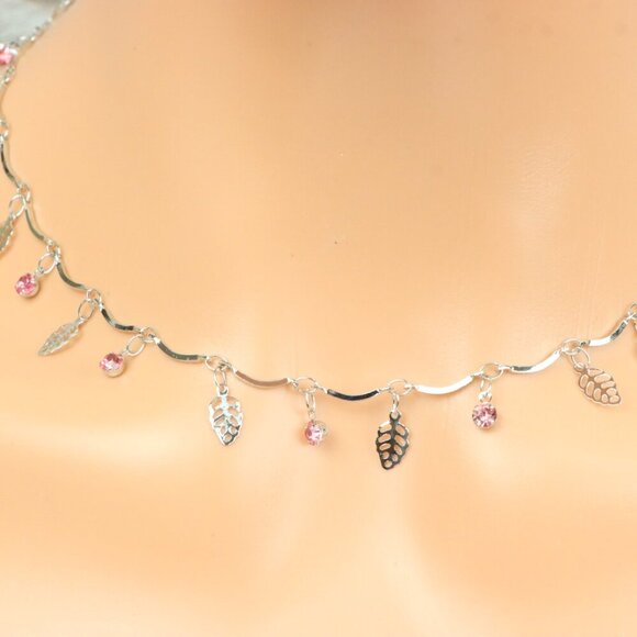 "Minimalist Necklace – Timeless, Elegant Jewelry for Her, MAR091576 - Picture 5 of 10